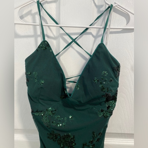 Lulu’s Valhalla Forest Green Sequin Lace-Up Maxi Dress Size Large - Picture 7 of 16